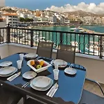 Crystal Chateau: μaisonette Above The Sea 아파트